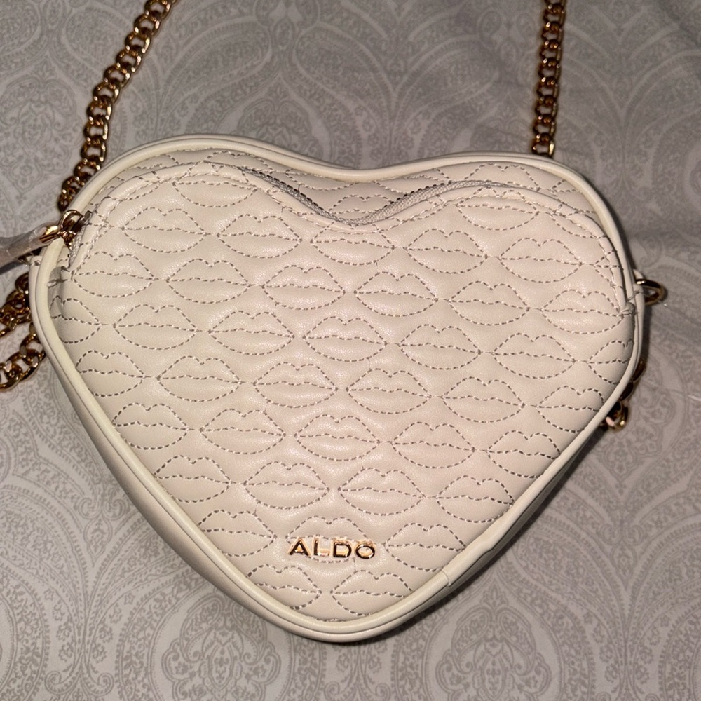 NWT Aldo White Vegan Leather Heart Shaped Purse with Stitching Detail